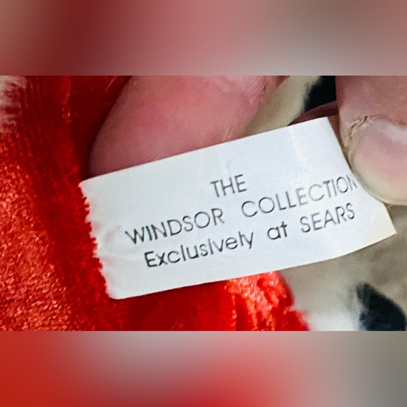 The Windsor Collection Plush Santa - Picture 8 of 14